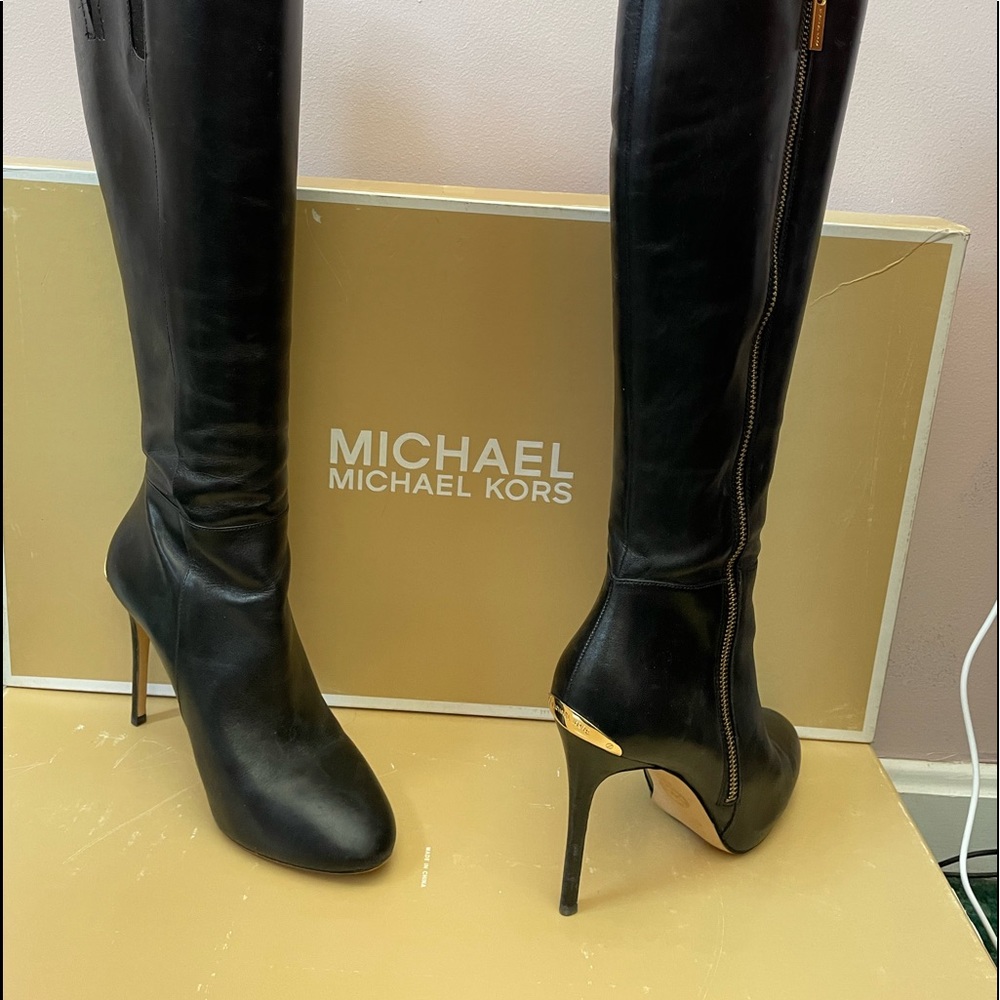 Michael Kors Clara High knee boots